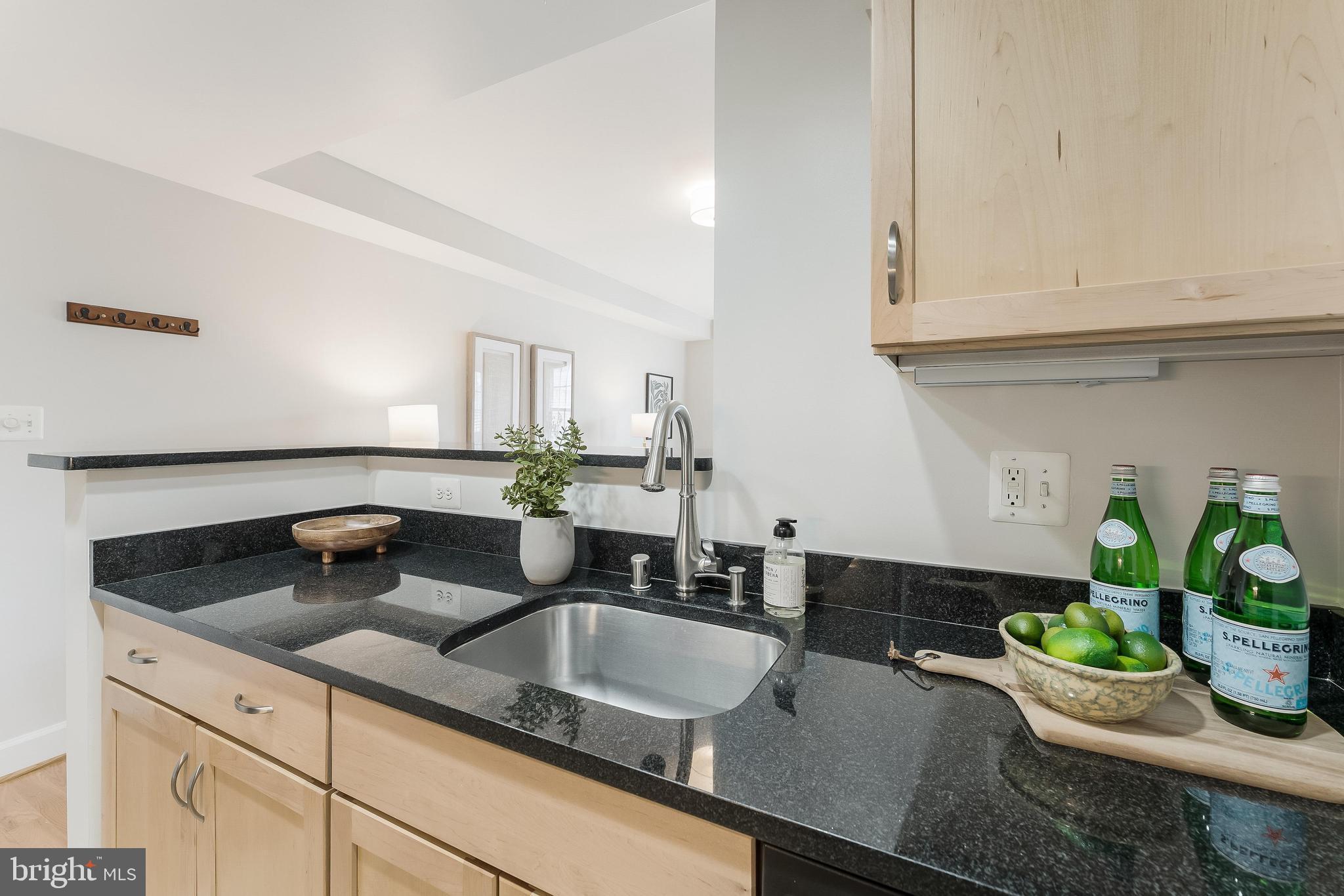 231 N THOMAS STREET 105