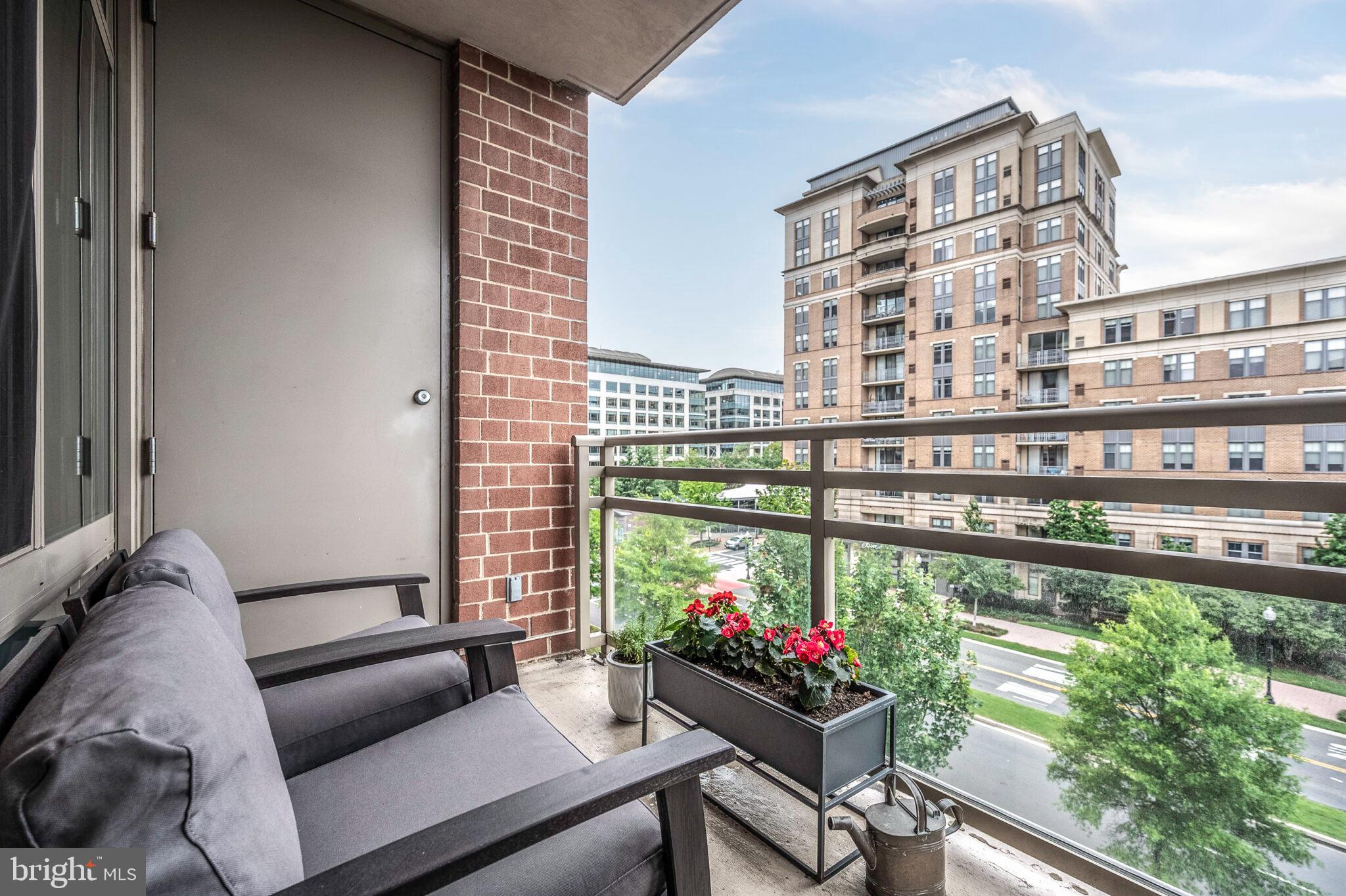 3650 S GLEBE ROAD 450