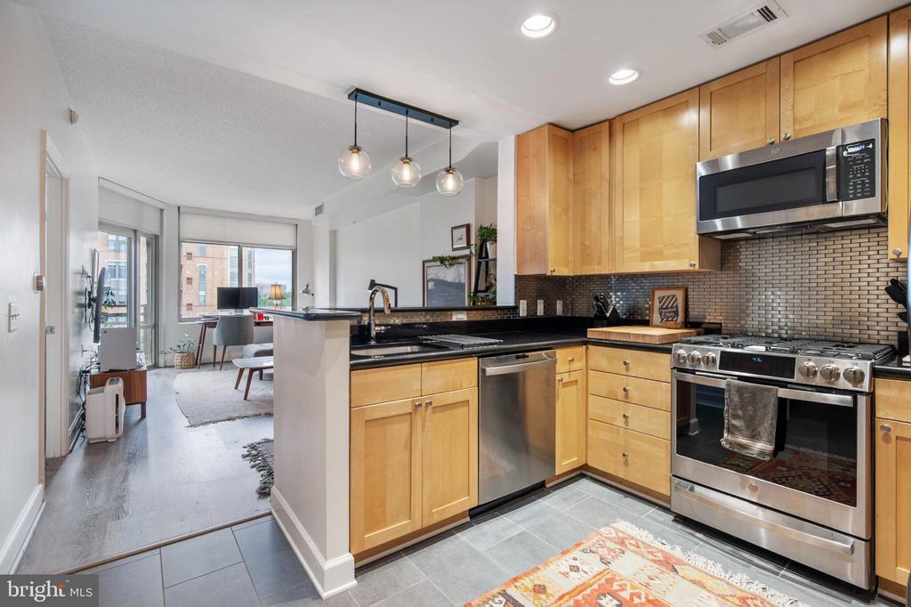 3650 S GLEBE ROAD 450