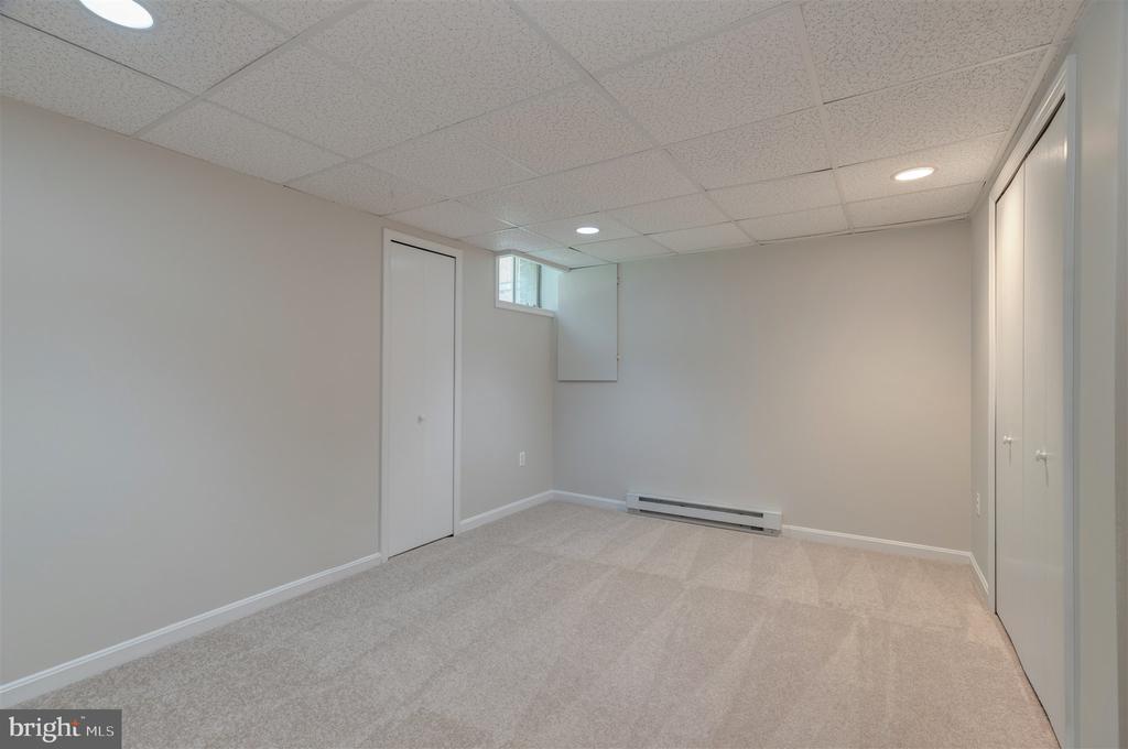 2440 S WALTER REED DRIVE 3