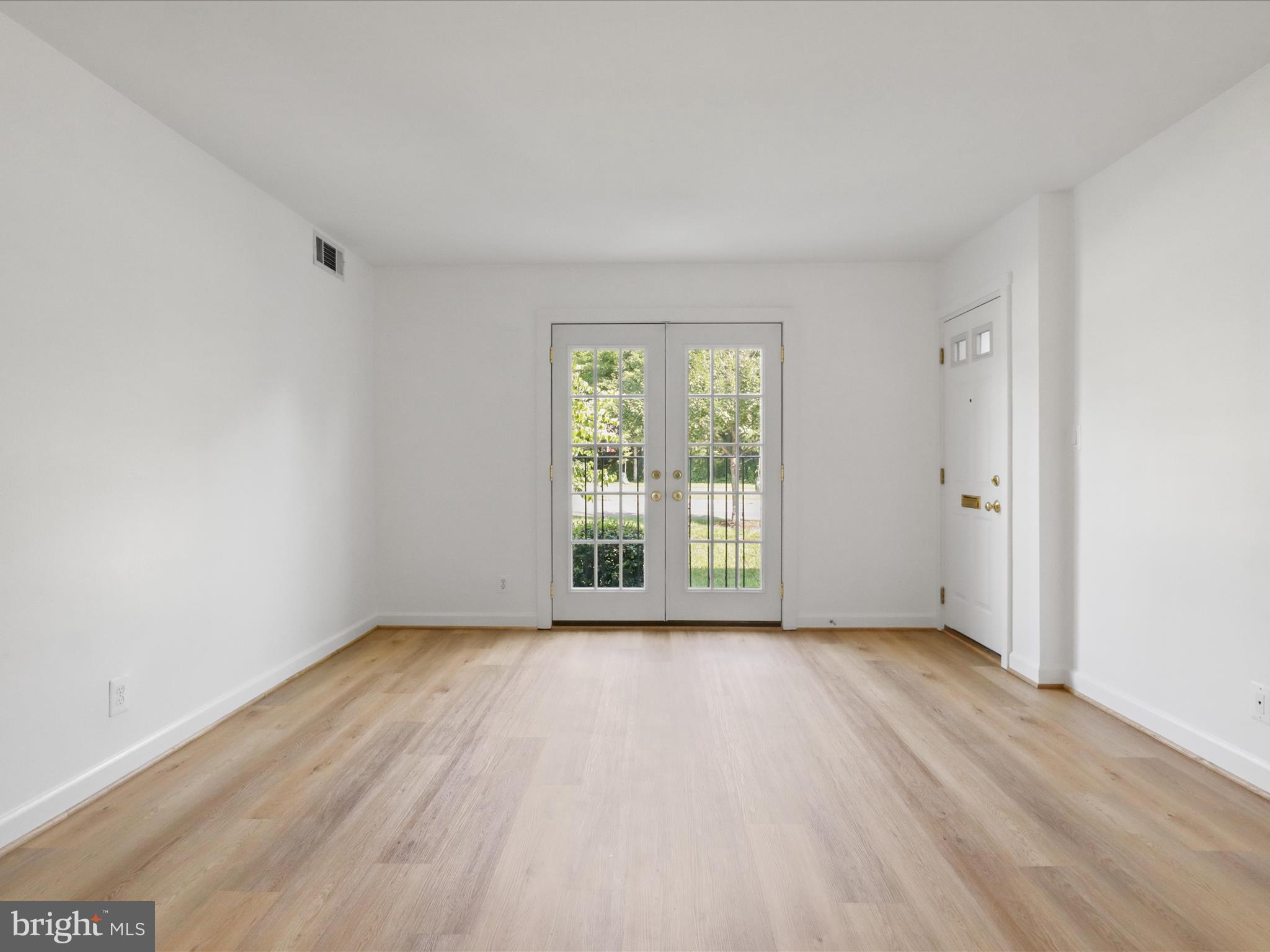 2637 S WALTER REED DRIVE C