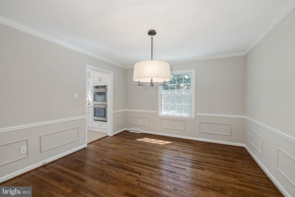 4887 35TH ROAD N