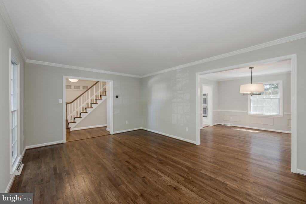4887 35TH ROAD N