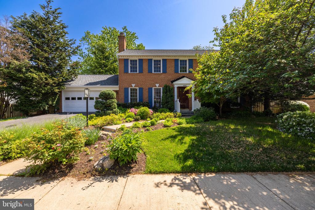 4887 35TH ROAD N