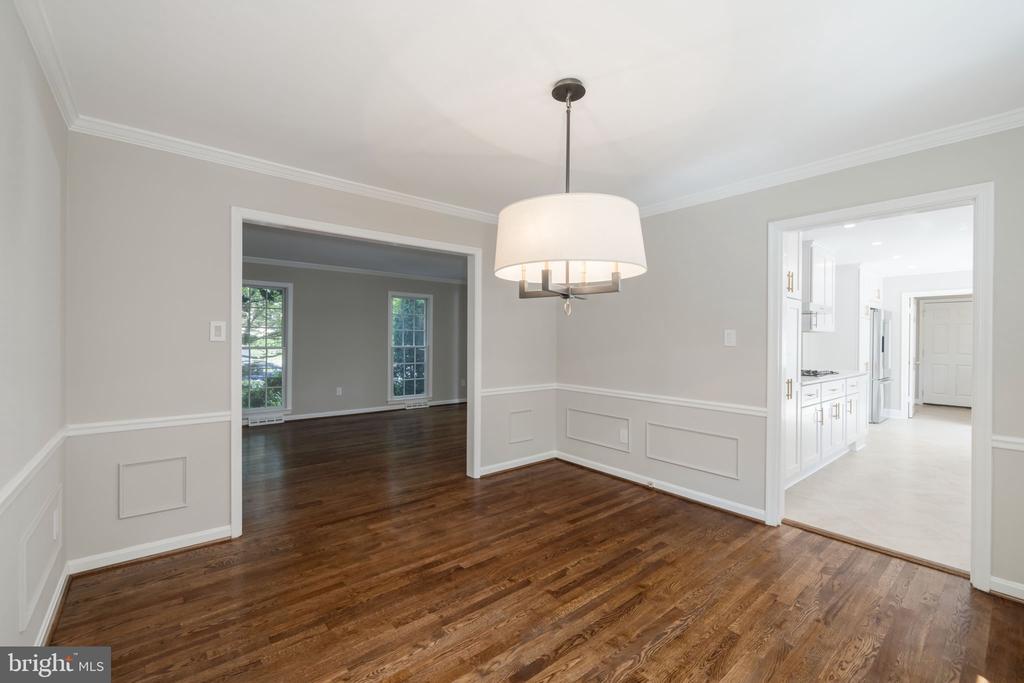 4887 35TH ROAD N