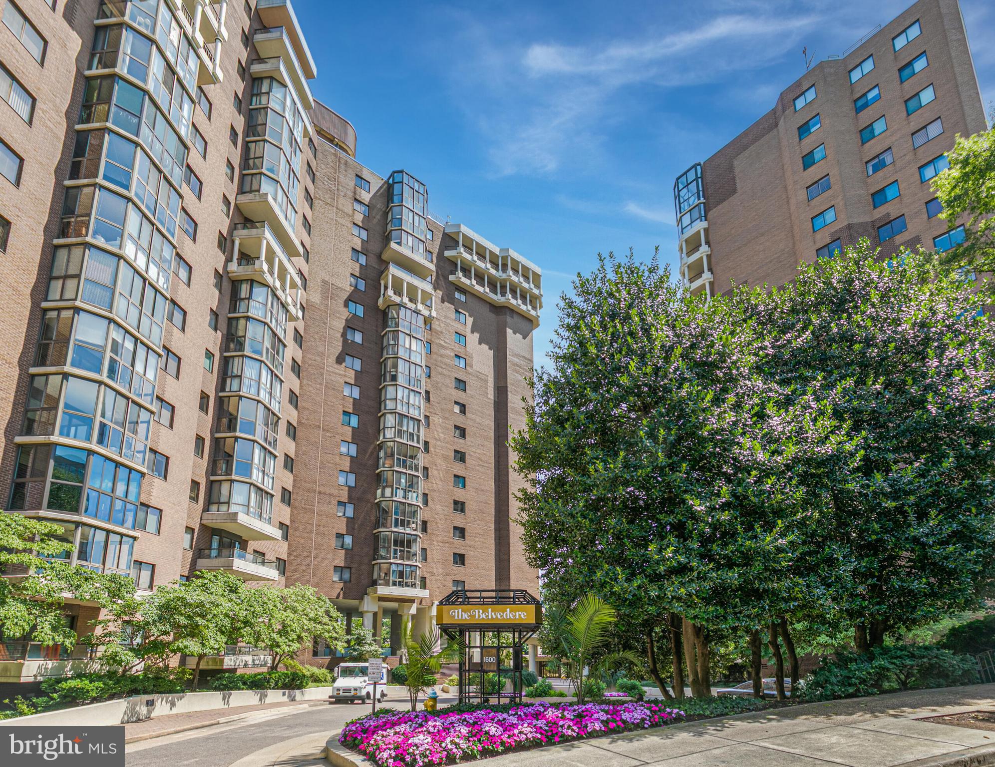 1600 N OAK STREET 1725