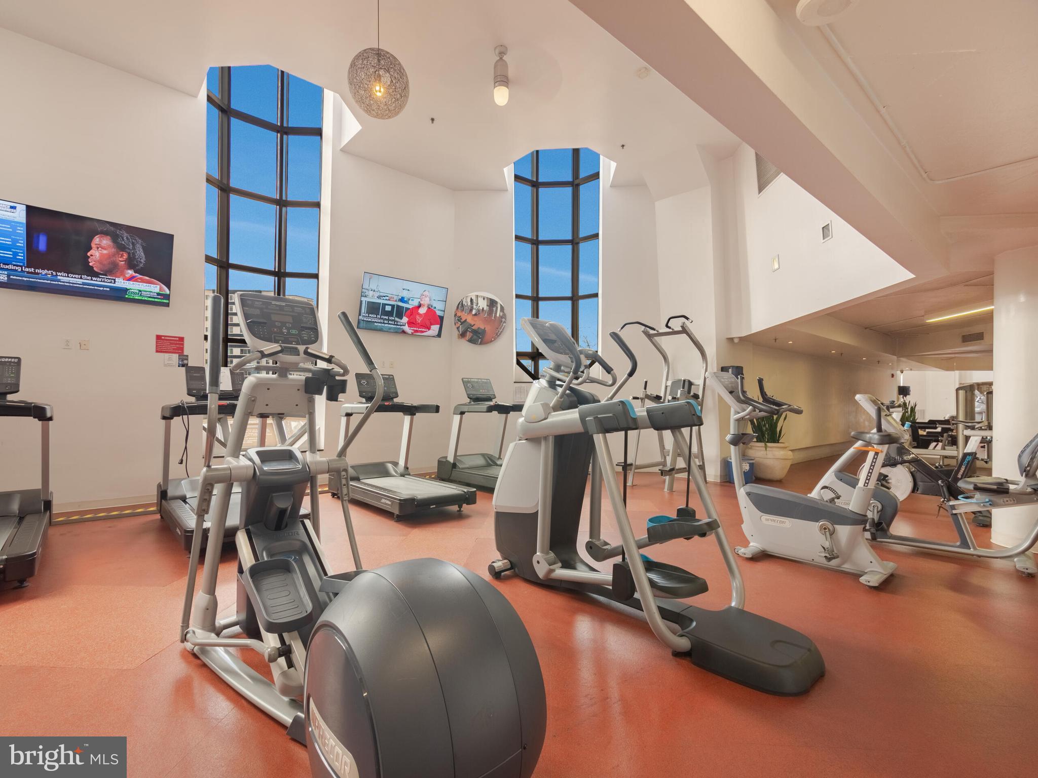 1600 N OAK STREET 1725