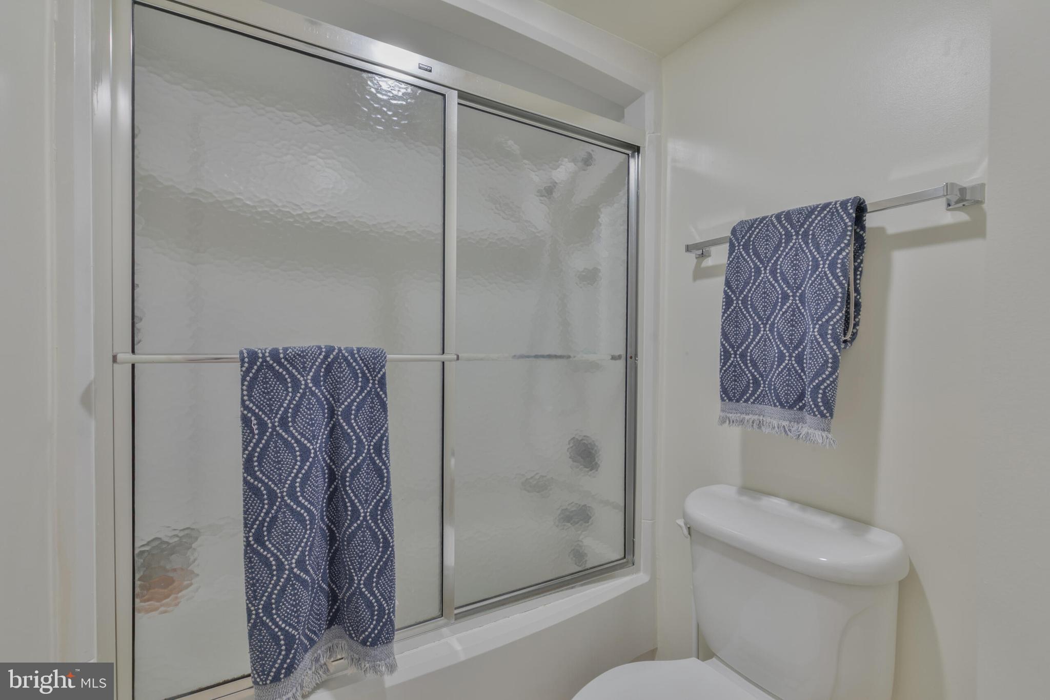 1600 N OAK STREET 1725