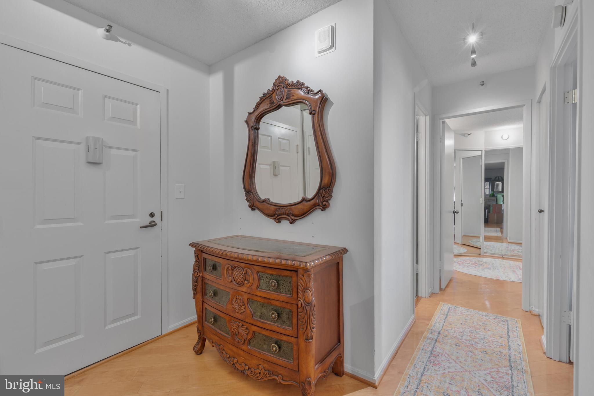 1600 N OAK STREET 1725