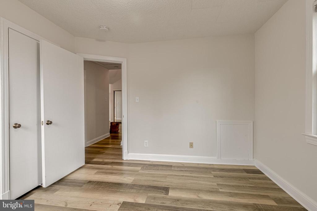 2807 ARLINGTON BOULEVARD 301