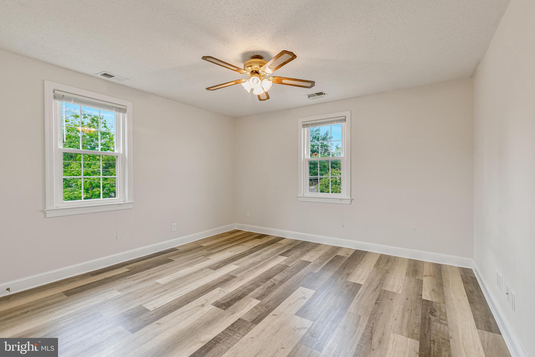 2807 ARLINGTON BOULEVARD 301