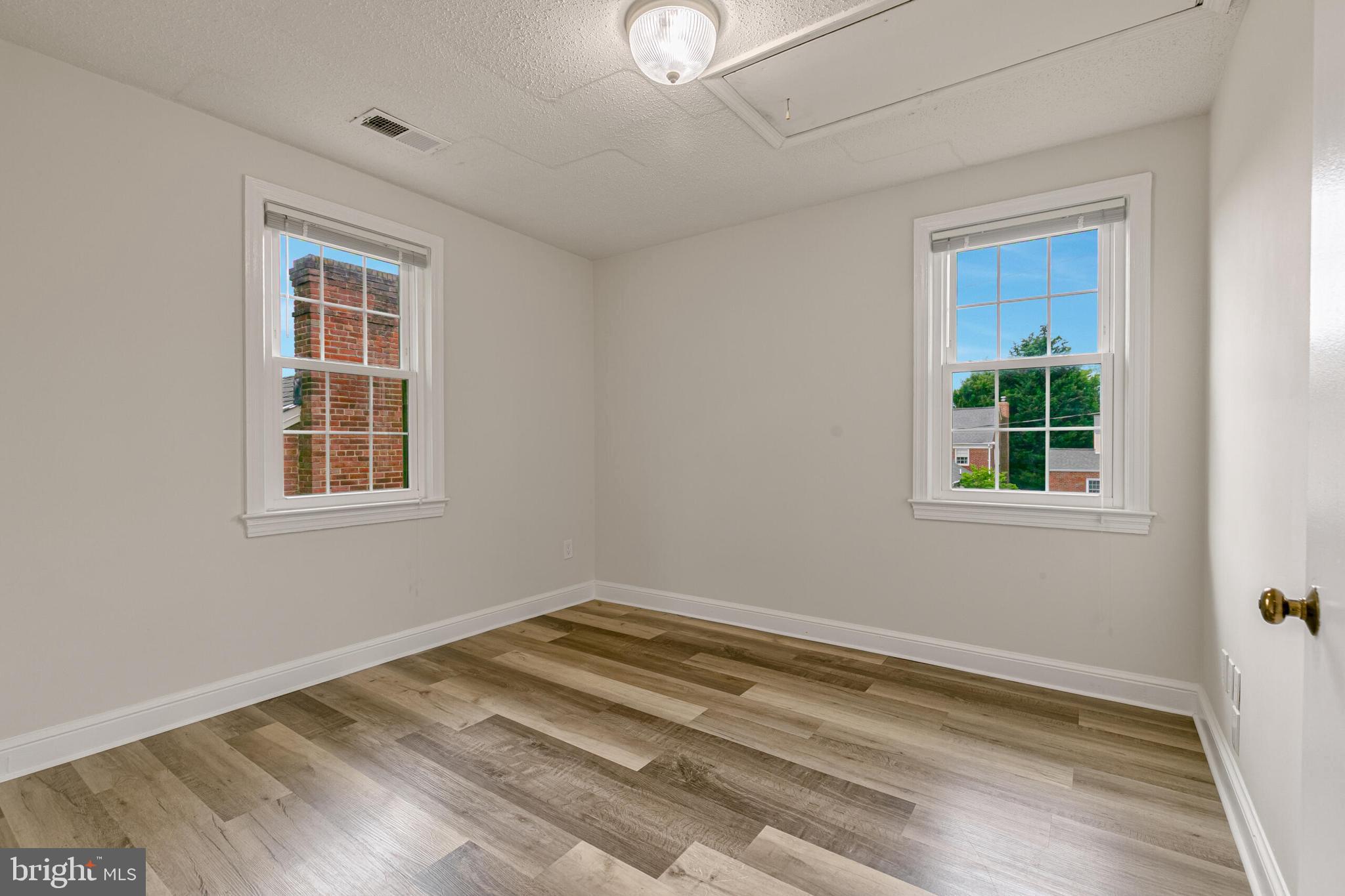 2807 ARLINGTON BOULEVARD 301