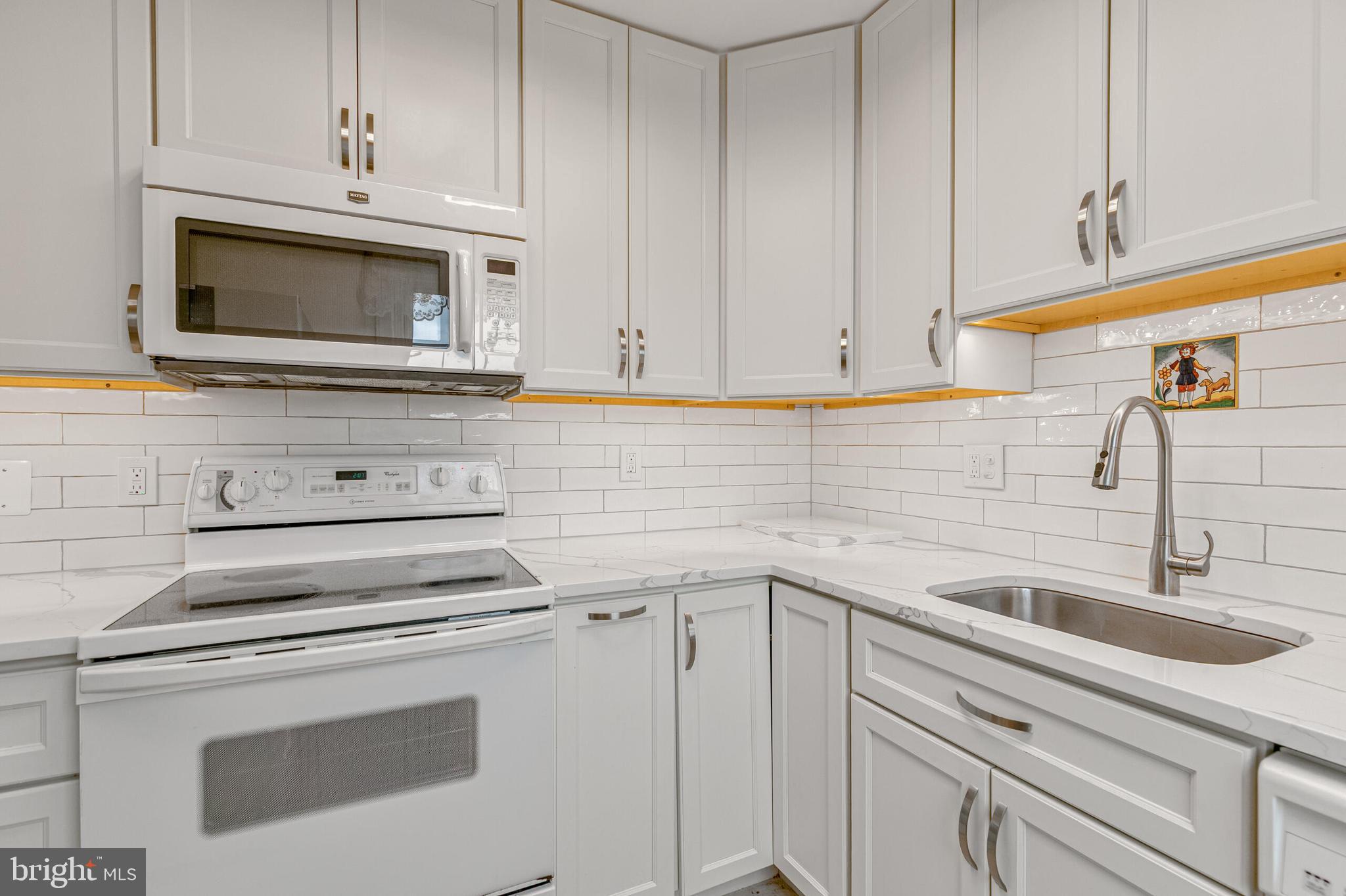 2807 ARLINGTON BOULEVARD 301