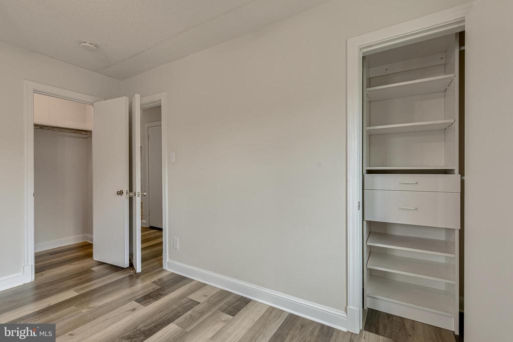 2807 ARLINGTON BOULEVARD 301