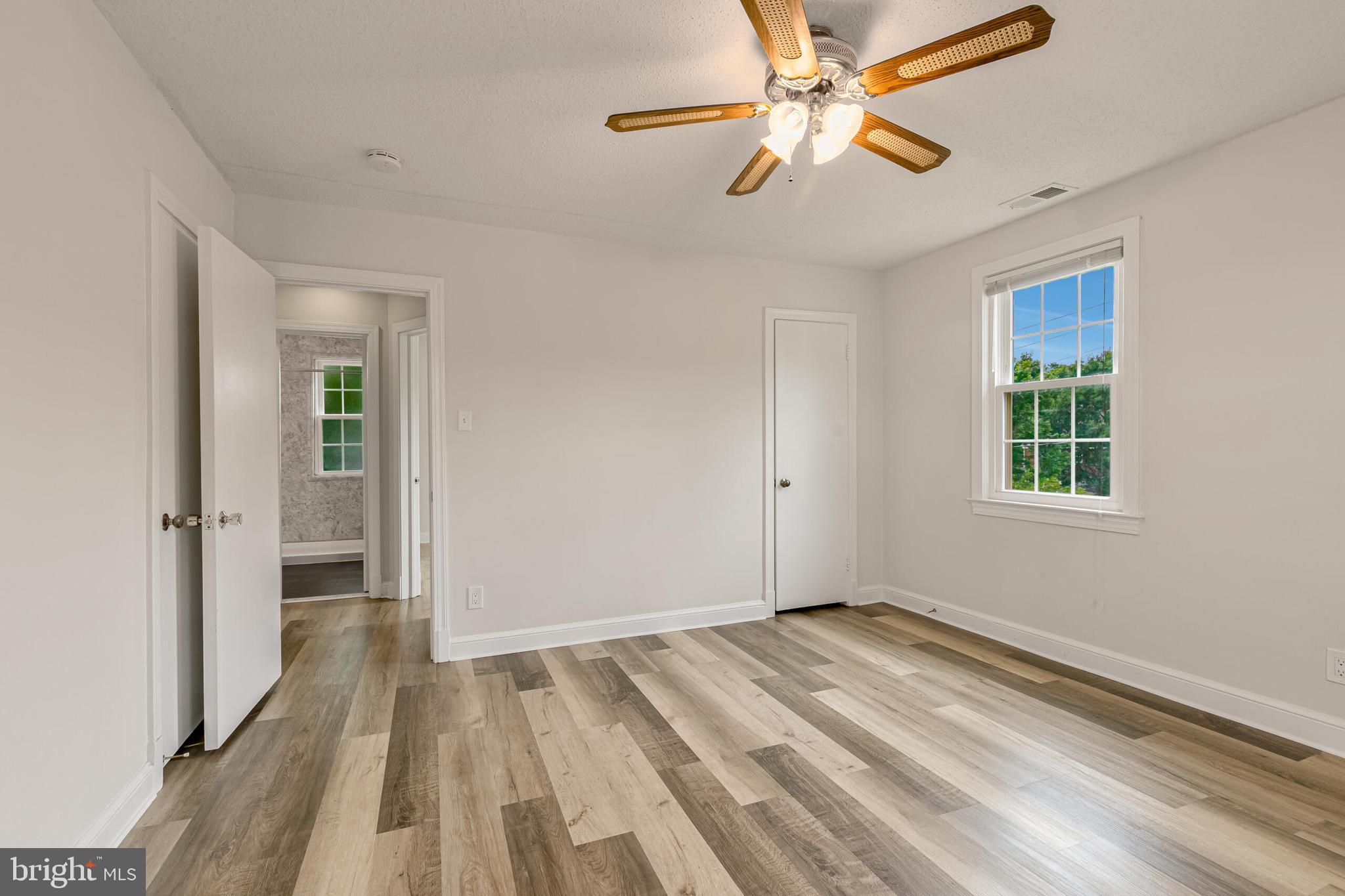 2807 ARLINGTON BOULEVARD 301