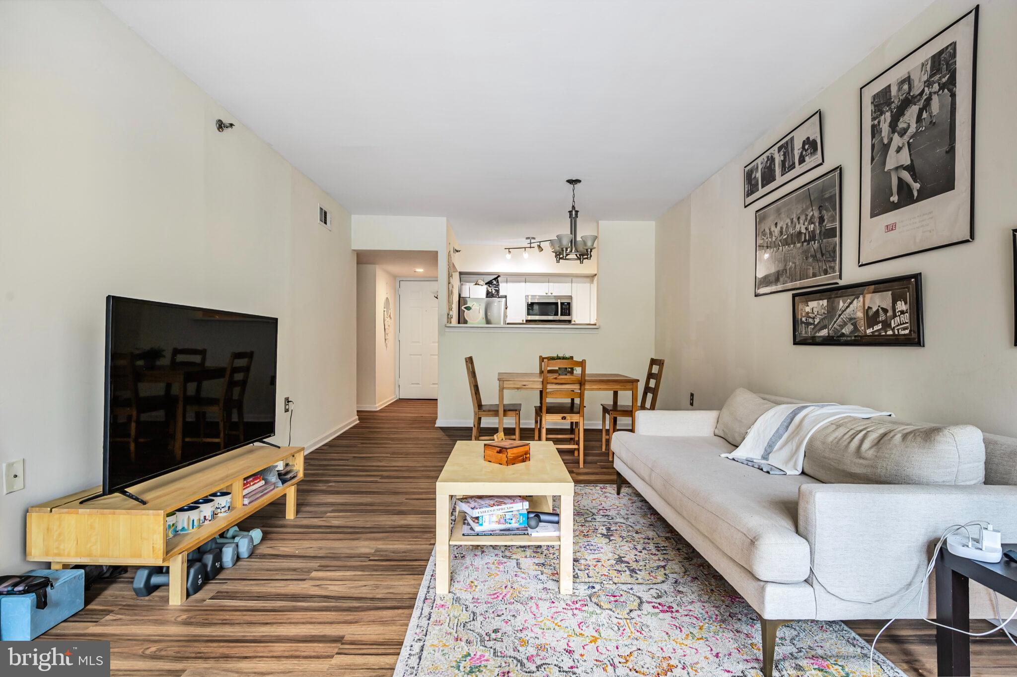 1001 N RANDOLPH STREET 212