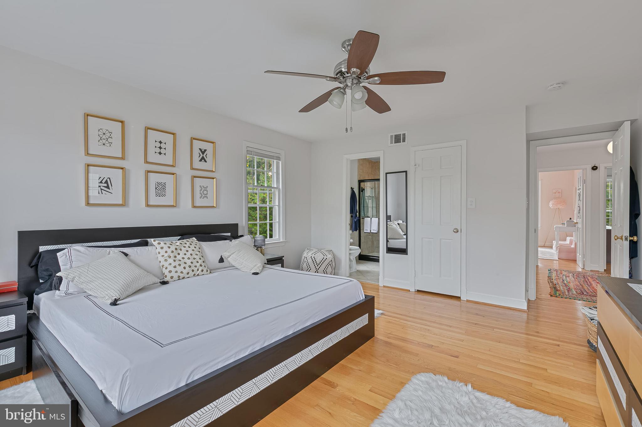 1340 N LYNNBROOK DRIVE