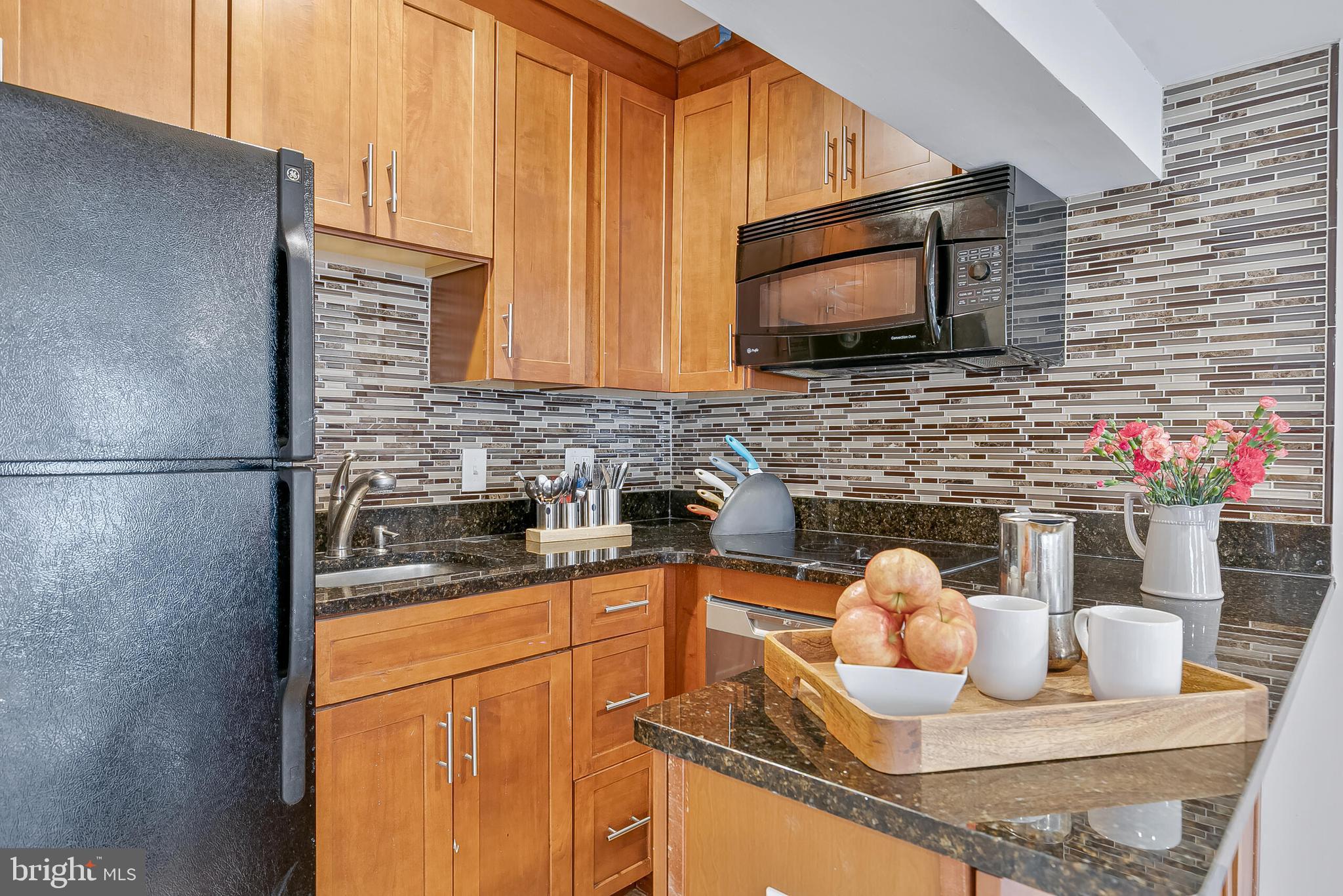 1340 N LYNNBROOK DRIVE