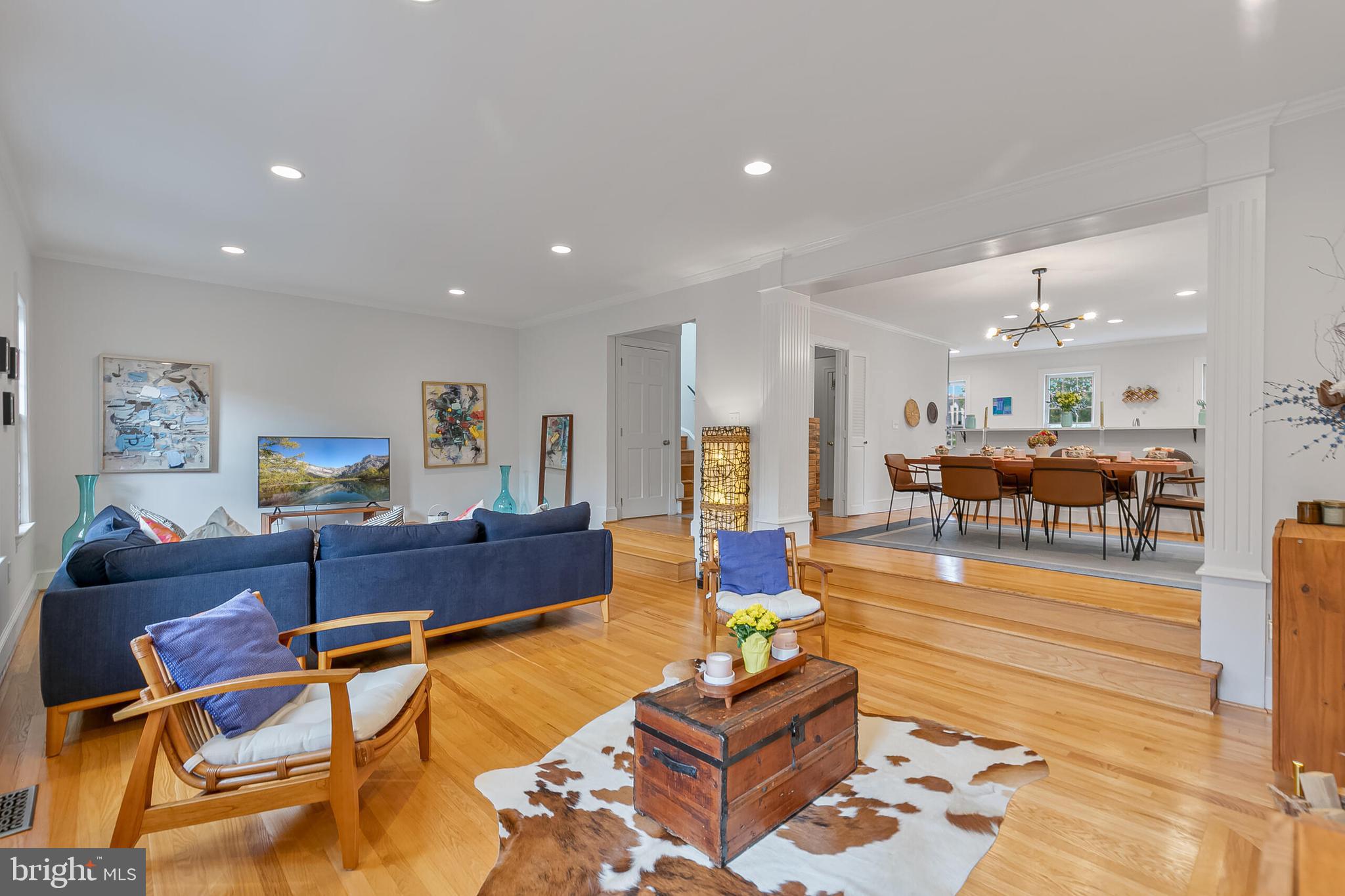 1340 N LYNNBROOK DRIVE