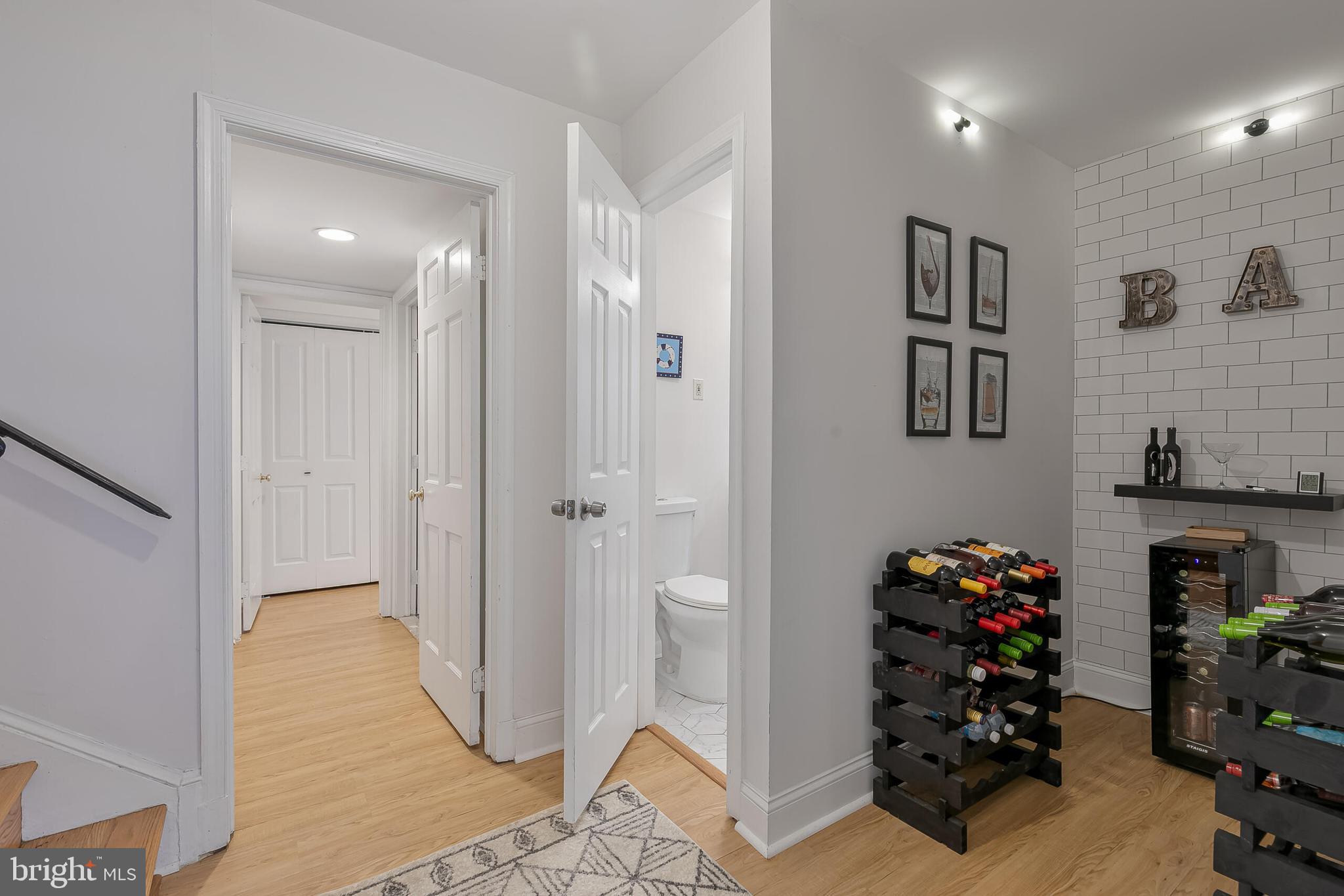 1340 N LYNNBROOK DRIVE