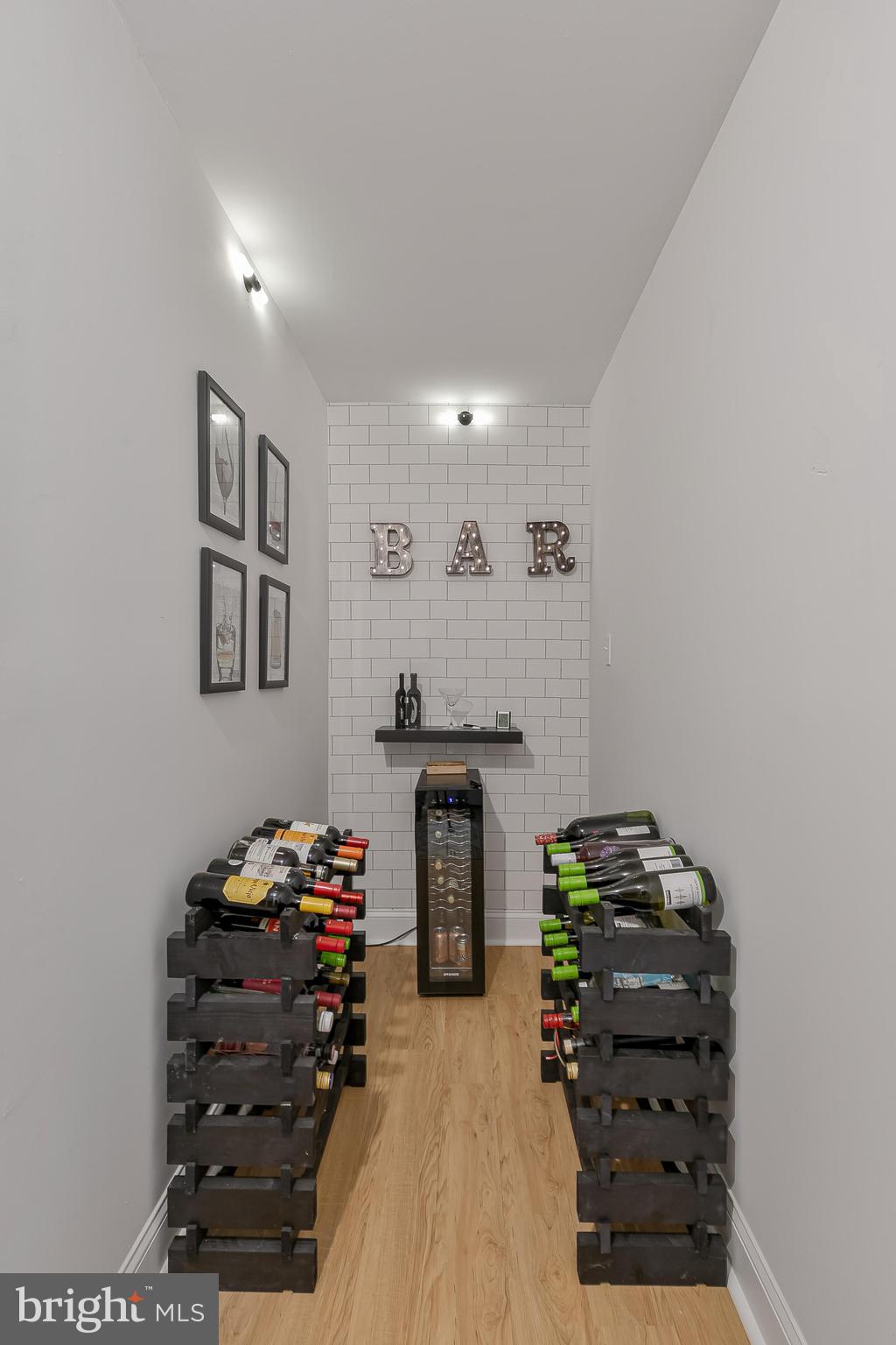 1340 N LYNNBROOK DRIVE