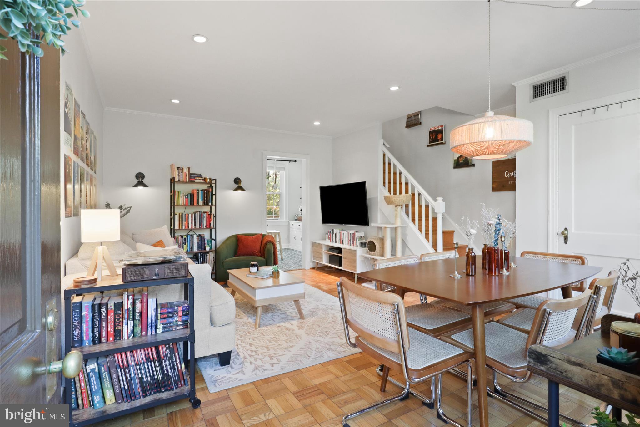 1401 S BARTON STREET 231