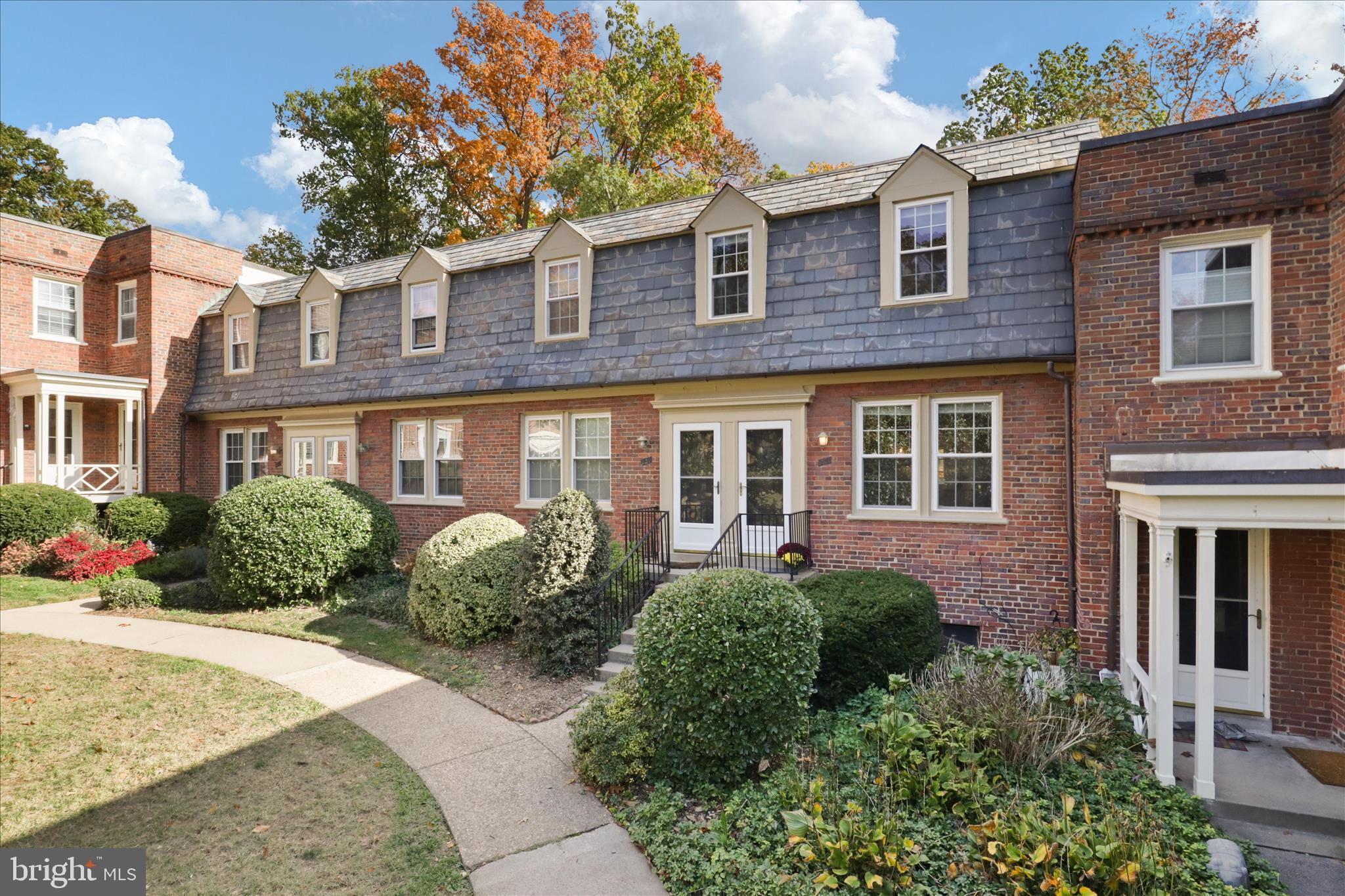 1401 S BARTON STREET 231