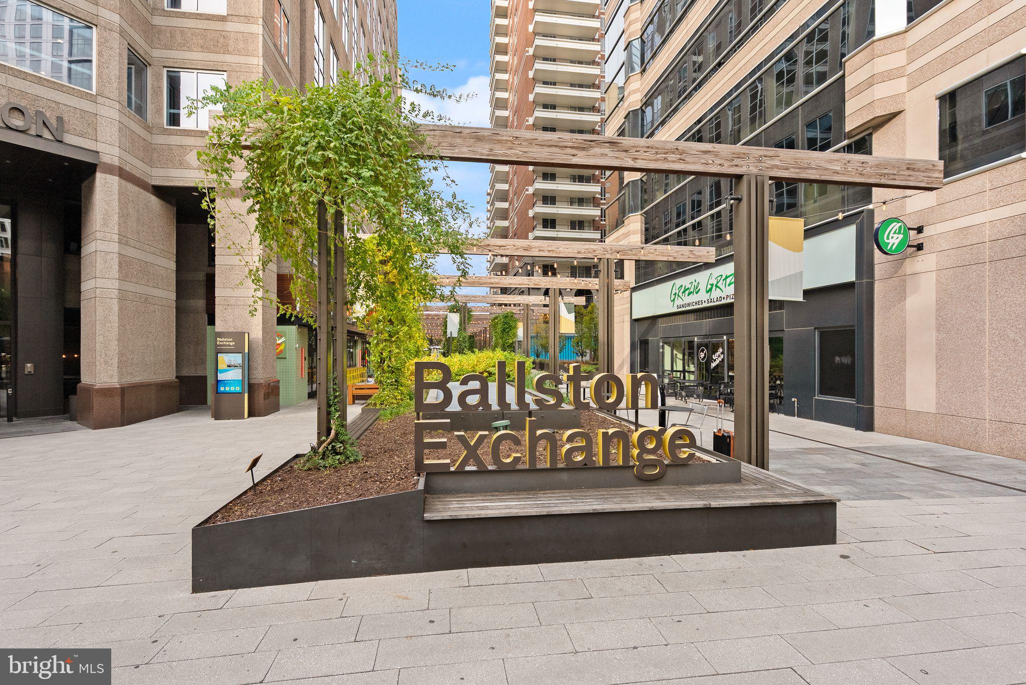 231 N THOMAS STREET 105