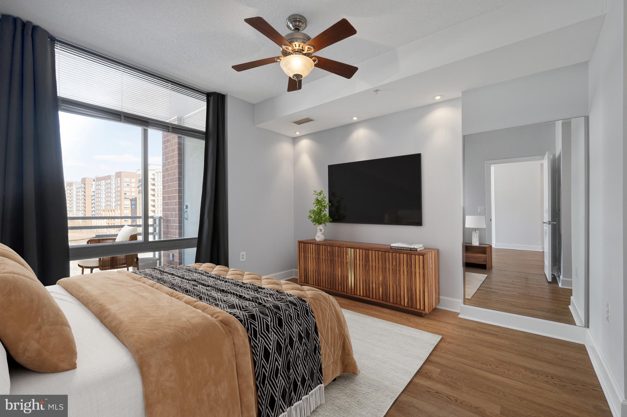 3600 S GLEBE ROAD 516W