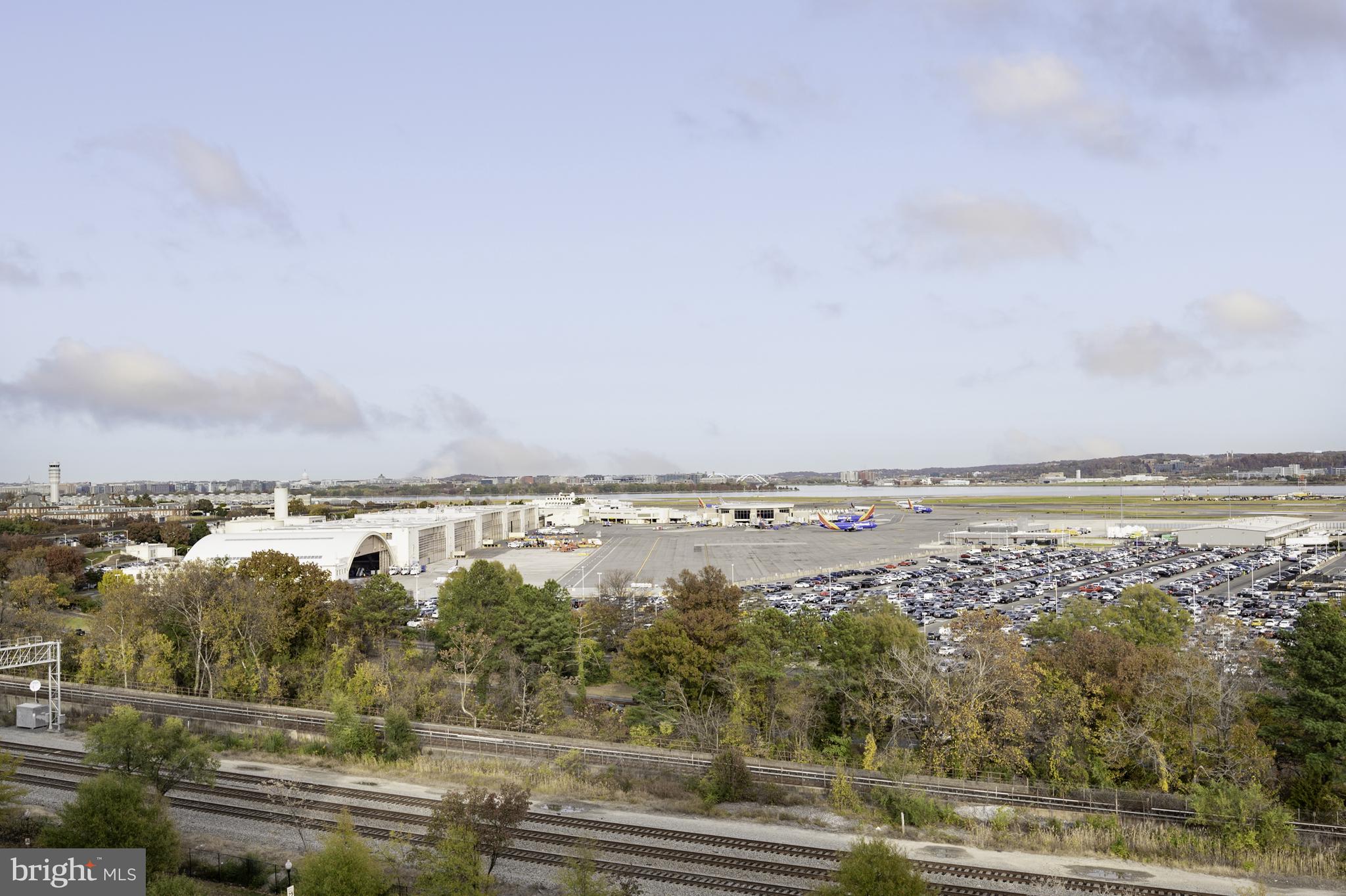 3600 S GLEBE ROAD 516W