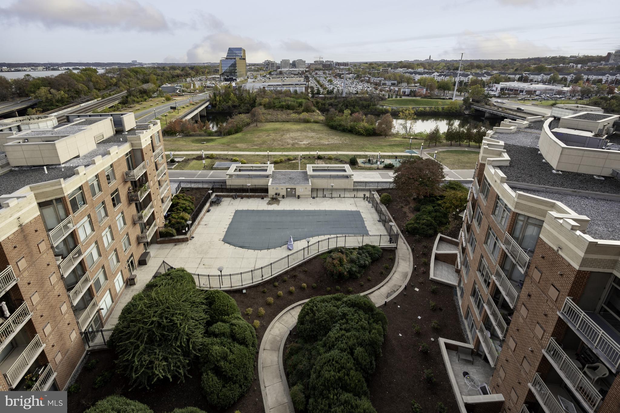 3600 S GLEBE ROAD 516W