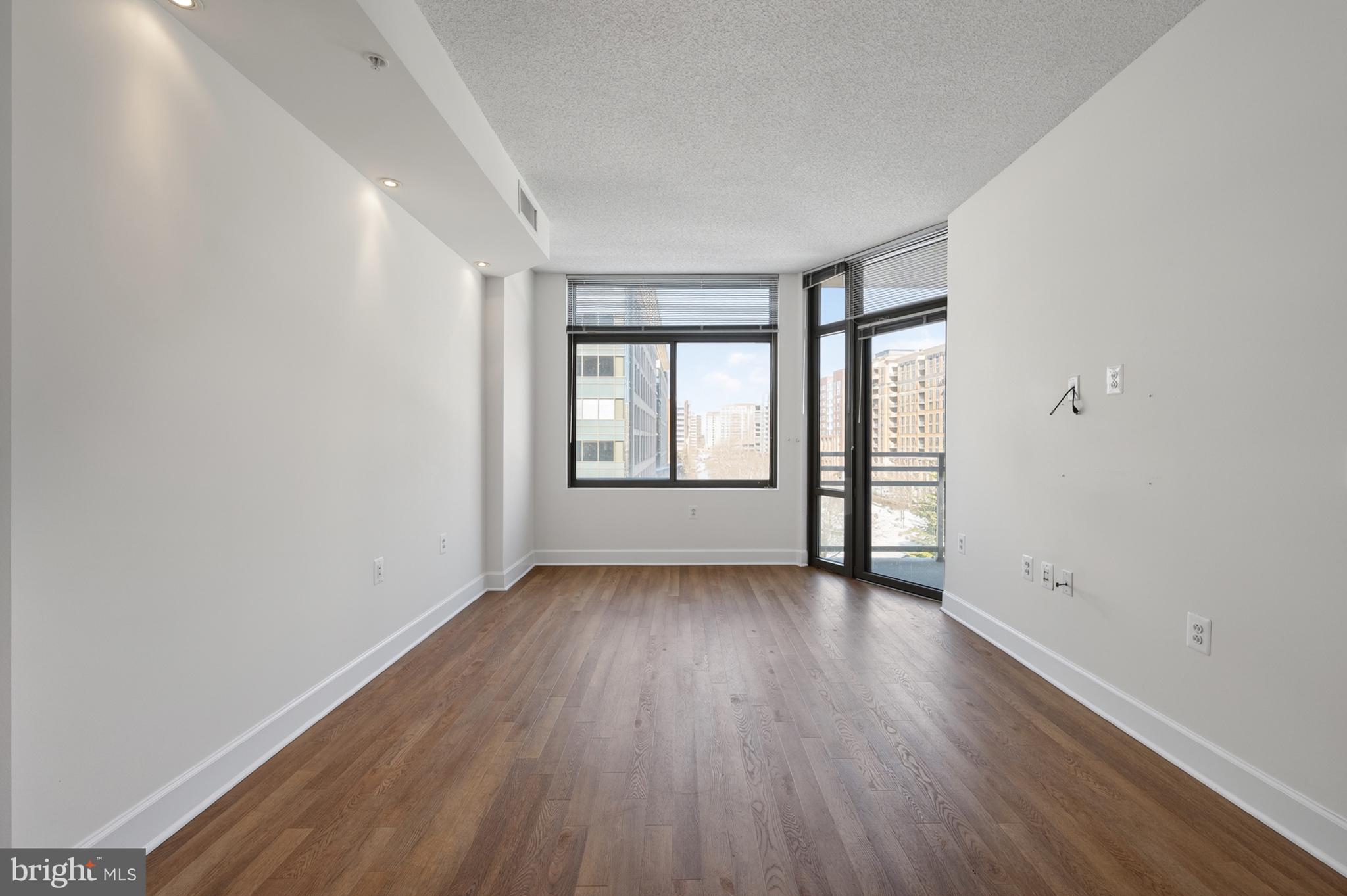 3600 S GLEBE ROAD 516W