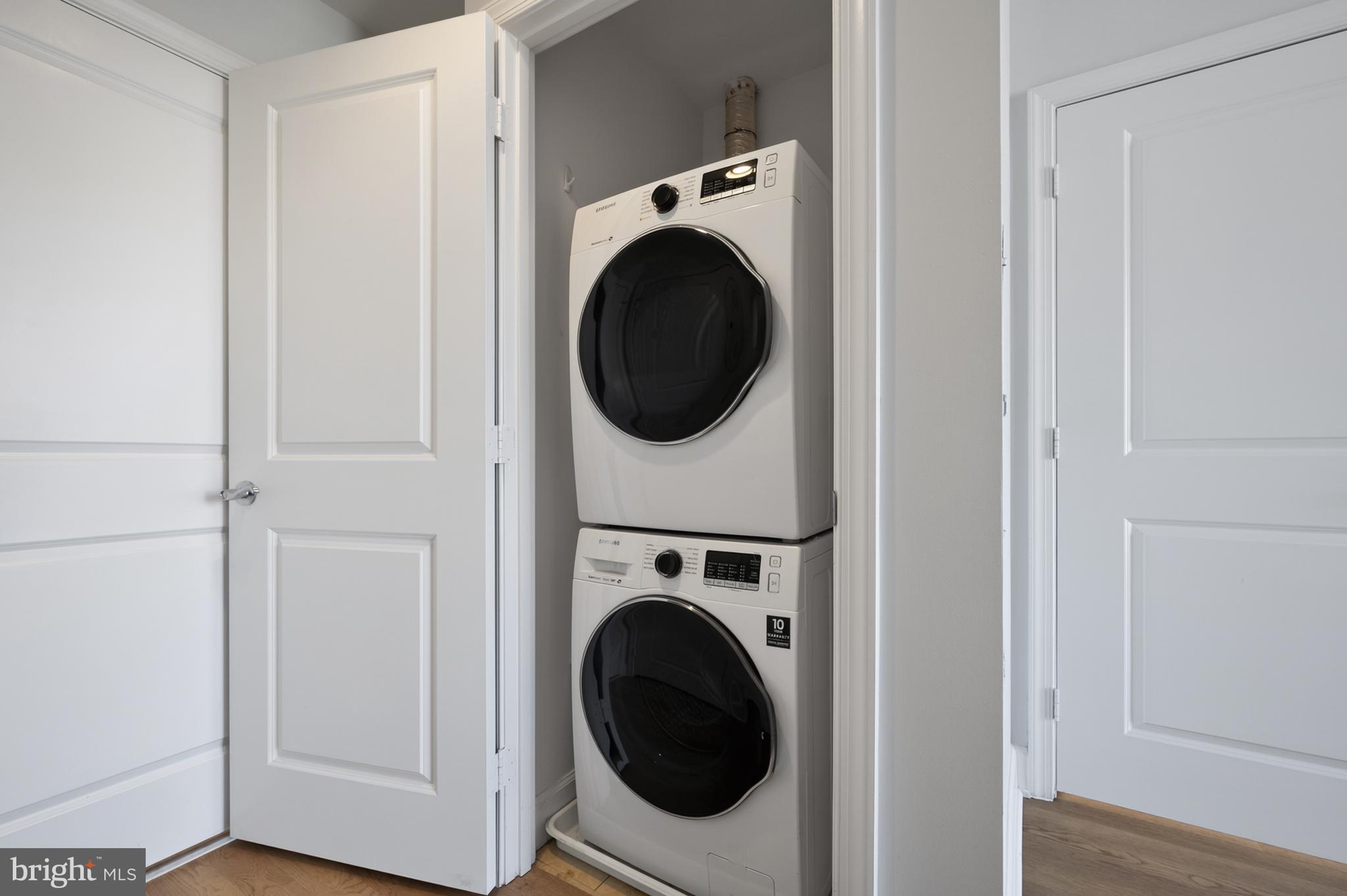 3600 S GLEBE ROAD 516W