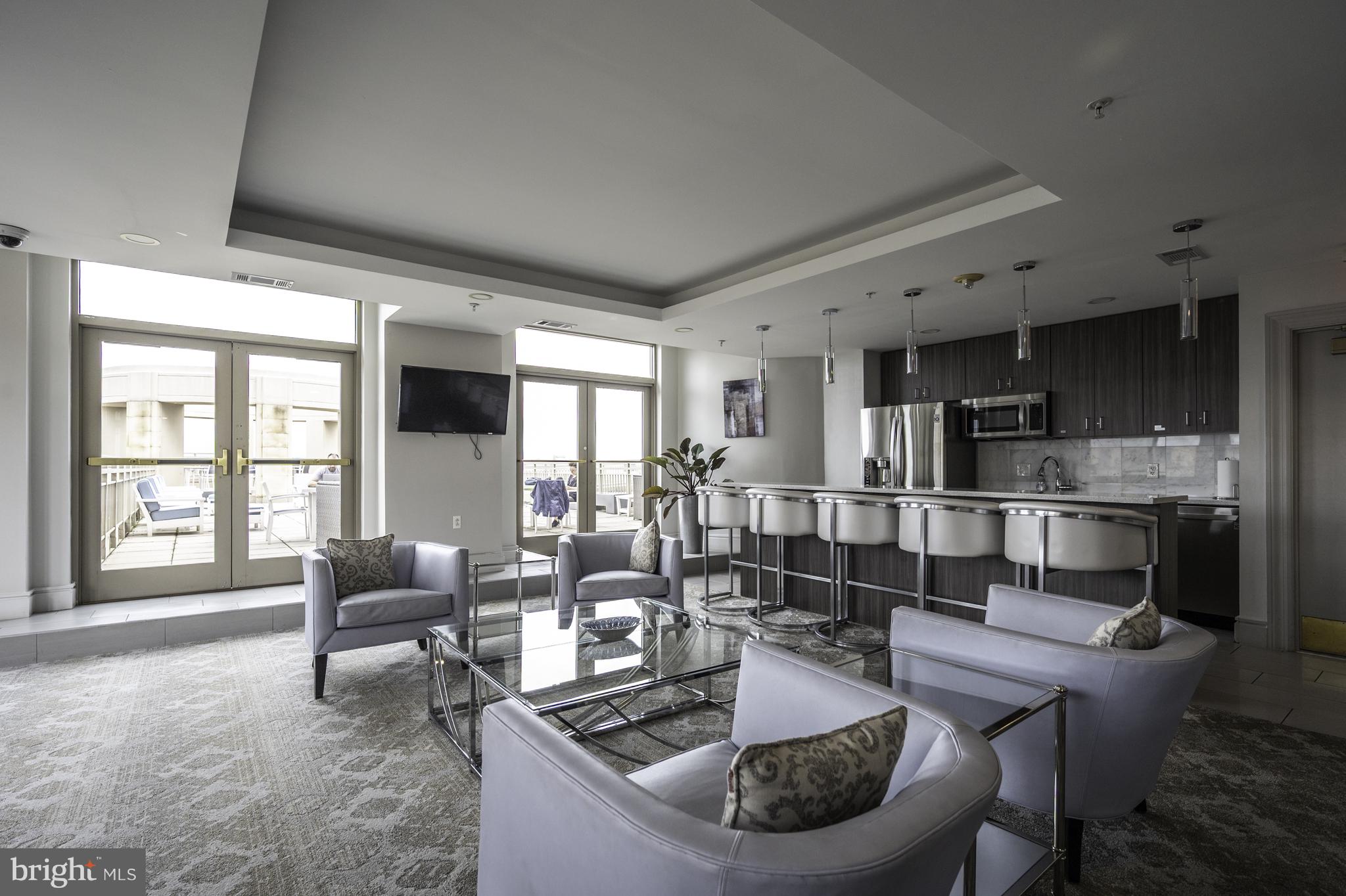 3600 S GLEBE ROAD 516W