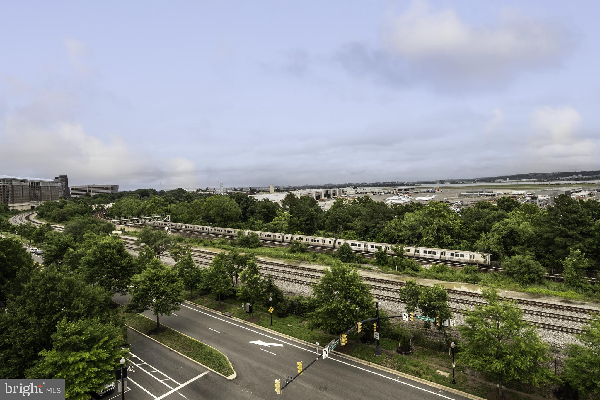 3600 S GLEBE ROAD 516W