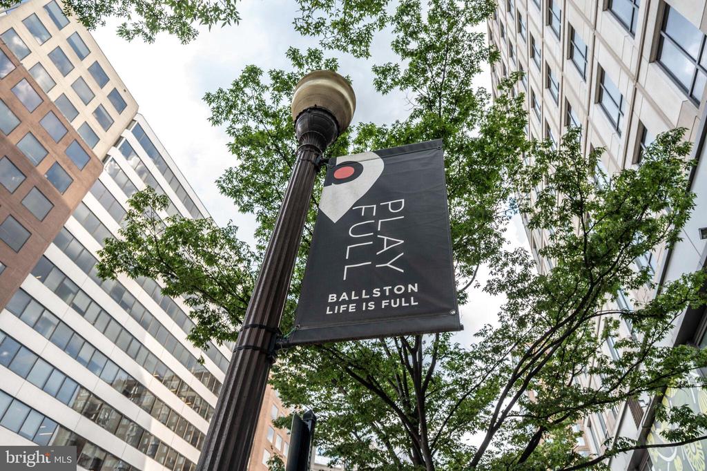 1001 N RANDOLPH STREET 212