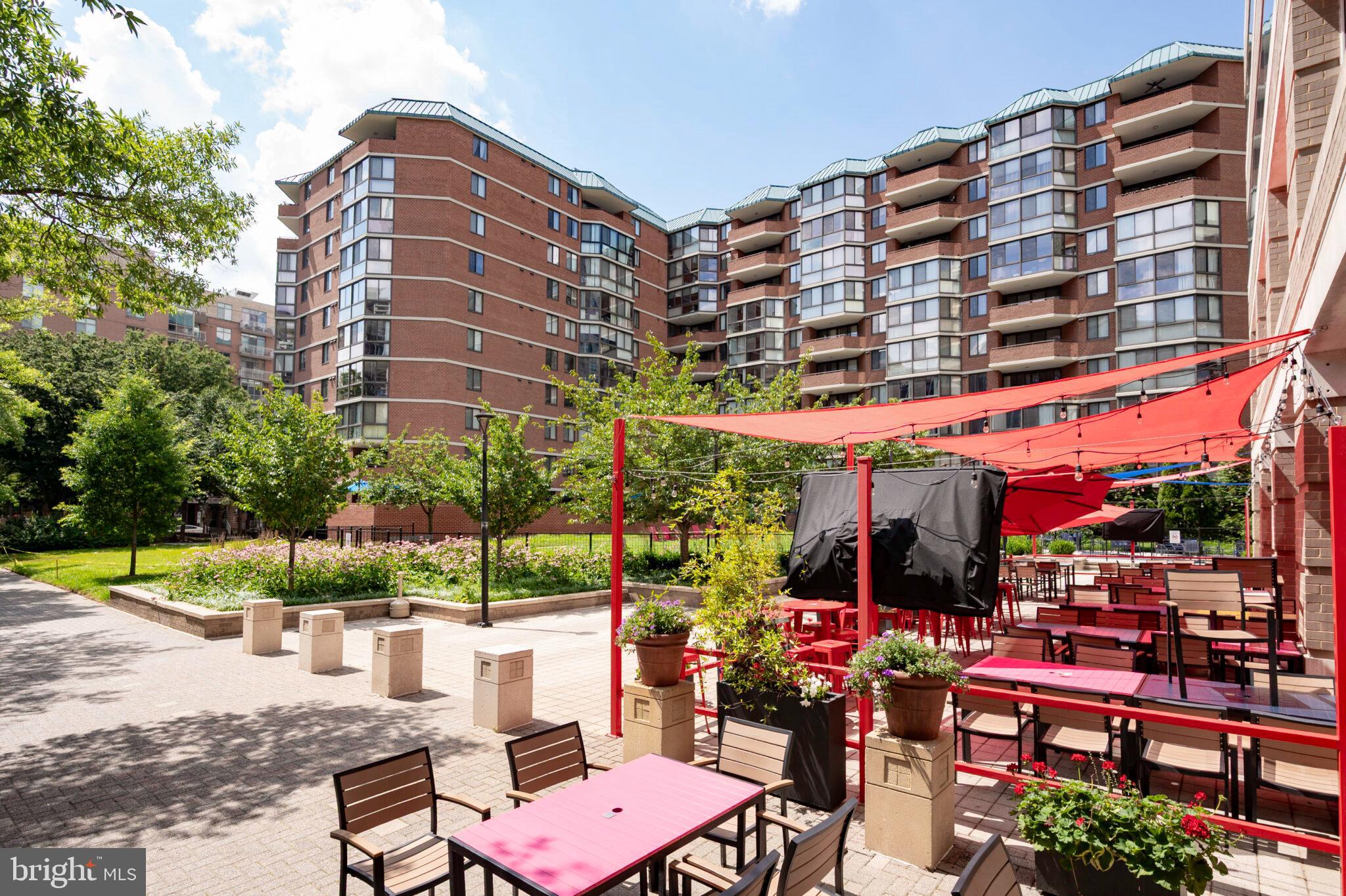 1001 N RANDOLPH STREET 212