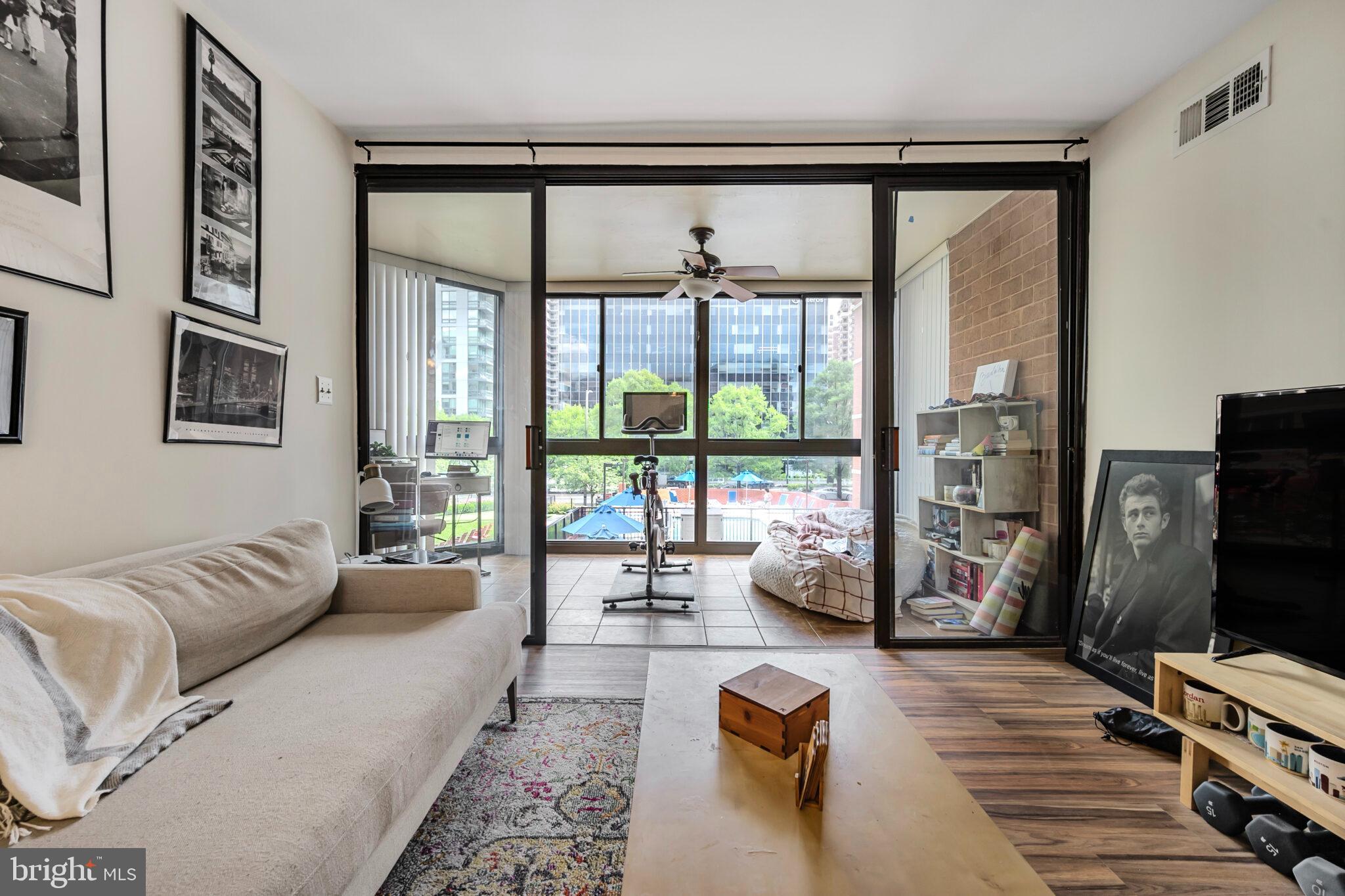 1001 N RANDOLPH STREET 212