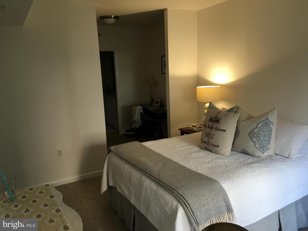 851 N GLEBE ROAD 419