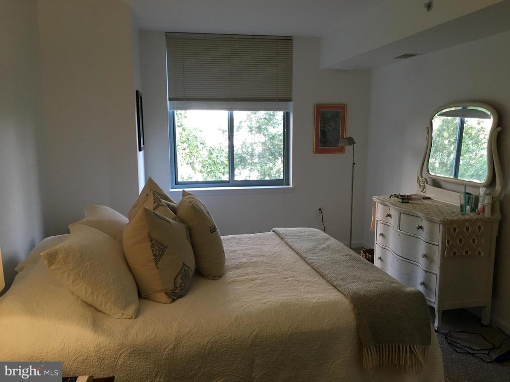 851 N GLEBE ROAD 419