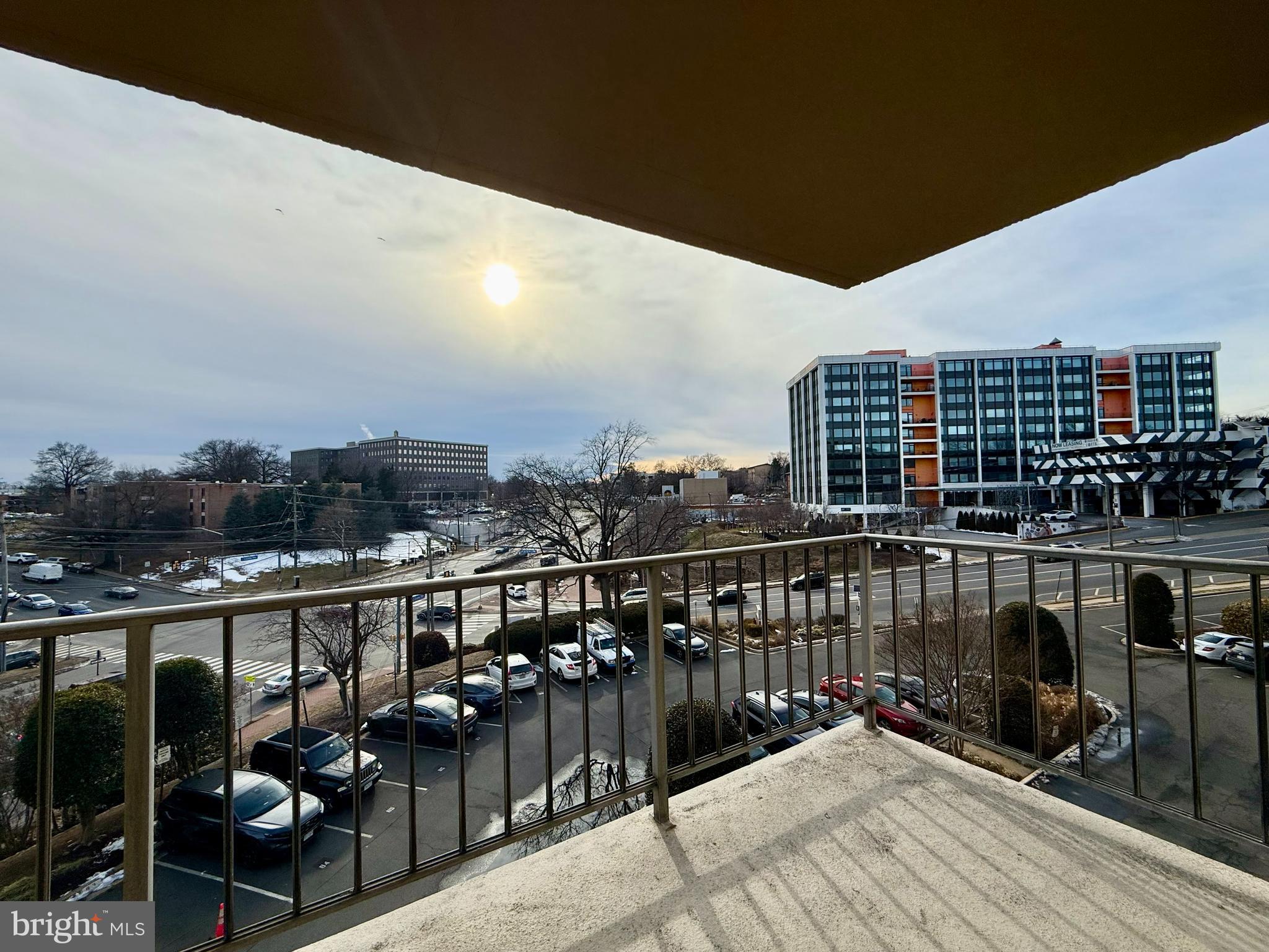 5565 COLUMBIA PIKE 411