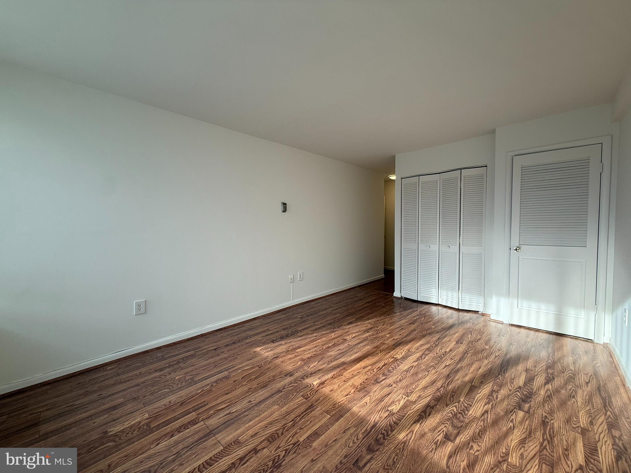 5565 COLUMBIA PIKE 411