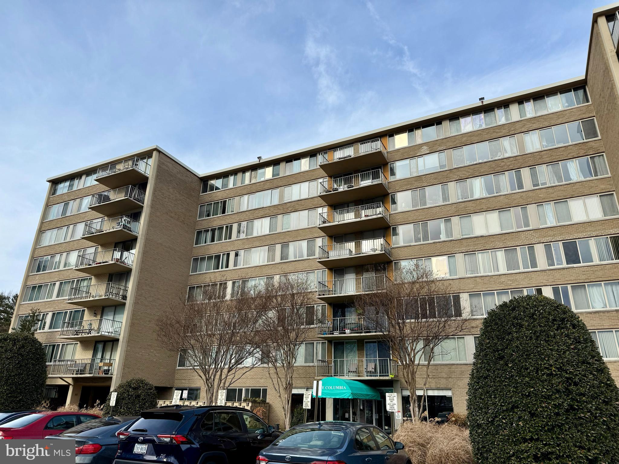 5565 COLUMBIA PIKE 411