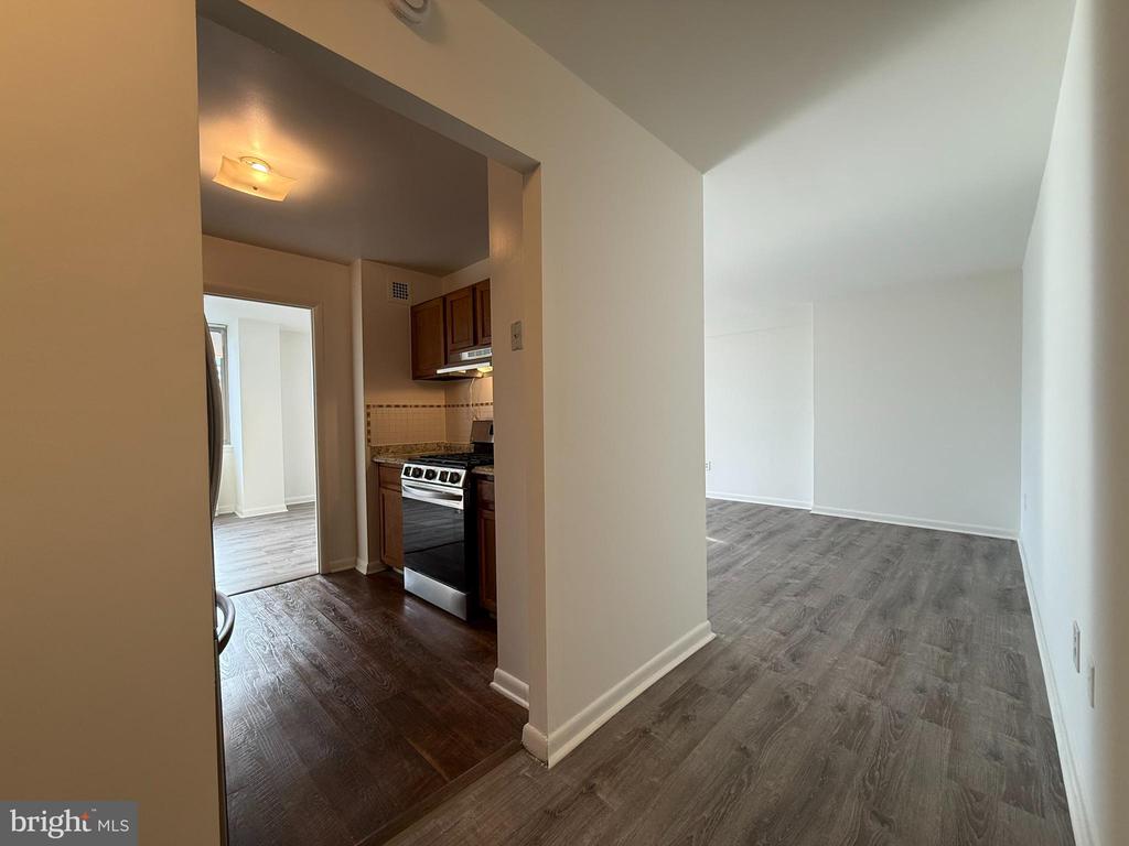 5565 COLUMBIA PIKE 411