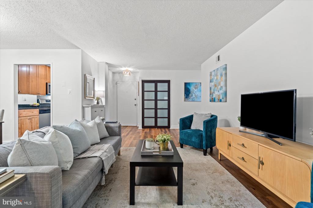 1730 ARLINGTON BOULEVARD Unit: 4