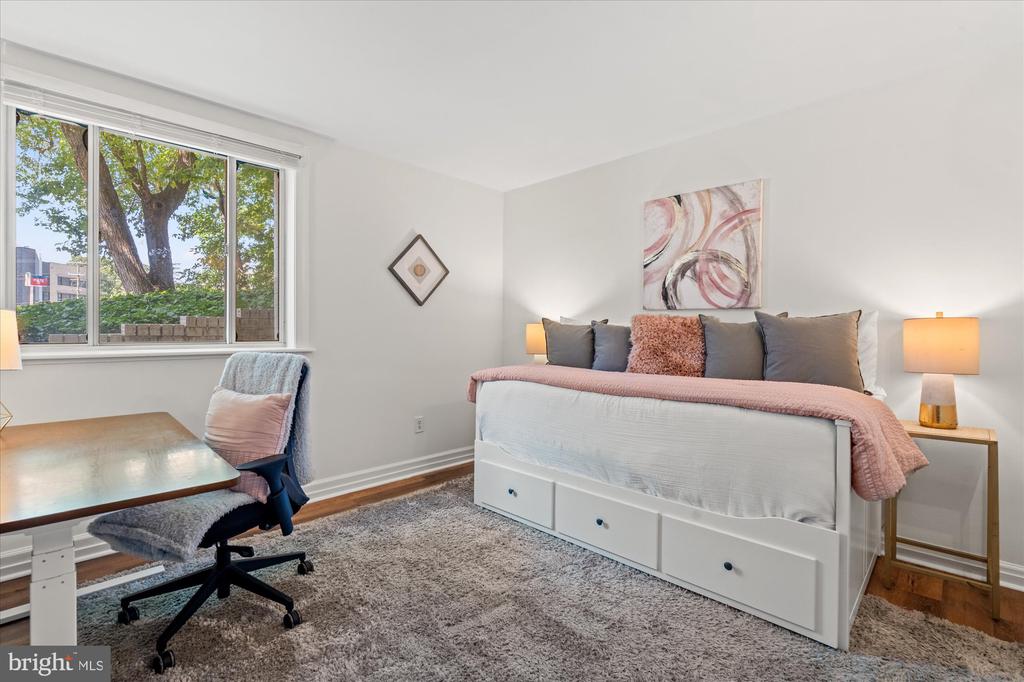 1730 ARLINGTON BOULEVARD Unit: 4