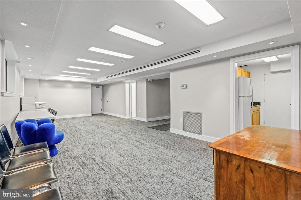 1730 ARLINGTON BOULEVARD Unit: 4