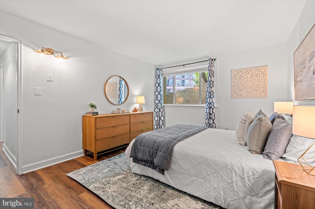 1730 ARLINGTON BOULEVARD Unit: 4