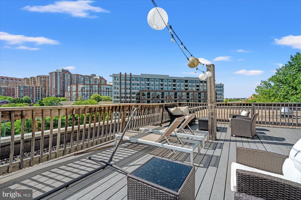 1730 ARLINGTON BOULEVARD Unit: 4