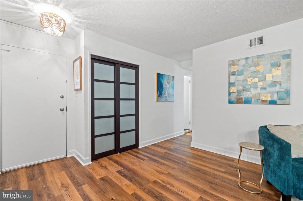 1730 ARLINGTON BOULEVARD Unit: 4